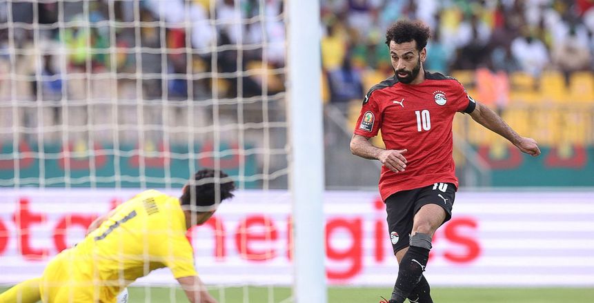 حارس ليدز يونايتد يحدد بديل صلاح لليفربول.. ويؤكد: «مو» الأفضل في العالم