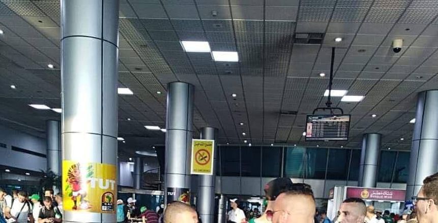 مطار القاهرة يستقبل 4 طائرات لمشجعي الجزائر لحضور مباراة كوت ديفوار
