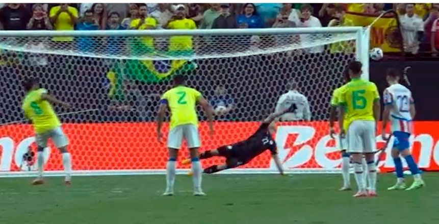 تاريخ مواجهات البرازيل والإكوادور قبل تصفيات كأس العالم