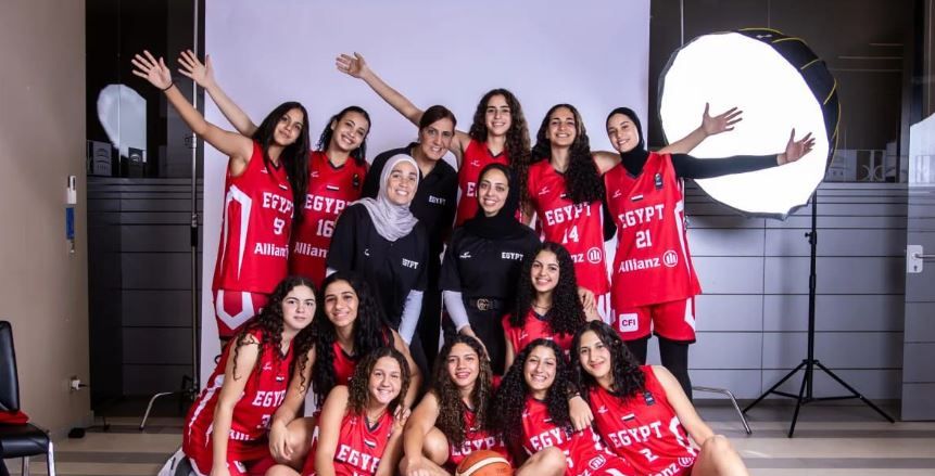 منتخب الناشئات يكتسح كينيا في بطولة أفريقيا لكرة السة