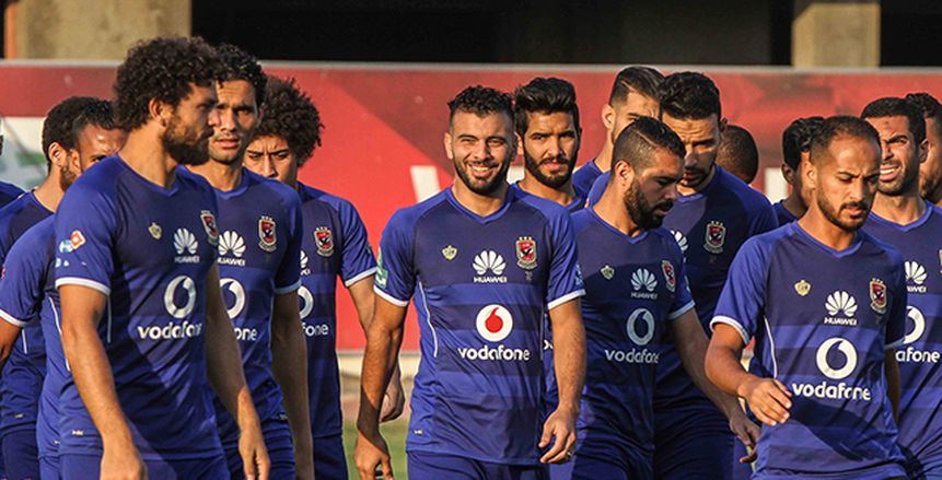 الأهلي يمنع «السوشيال ميديا» في معسكر «برج العرب»