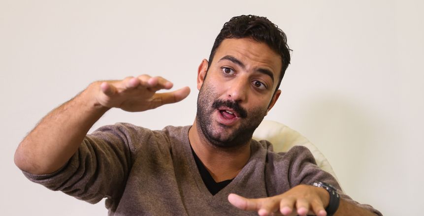 بالفيديو| مارسيليا لـ «ميدو»: «ليت الشباب يعود يومًا»