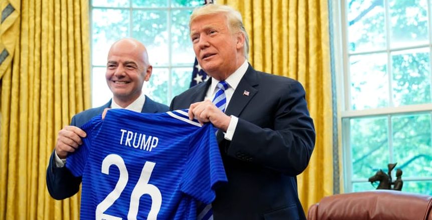 «ترامب» يستقبل رئيس «فيفا» في البيت الأبيض