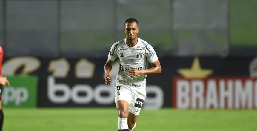 «لوكاس براجا» هدف الأهلي.. قاد سانتوس لنهائي كوبا ليبرتادوريس