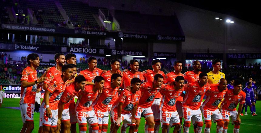 بـ9 لاعبين.. باتشوكا يسقط أمام مازاتلان بثلاثية في الدوري المكسيكي