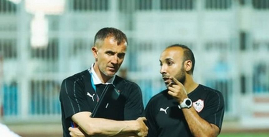 قبل مواجهة الأهلي.. ميتشو يرفض فضول لاعبي الزمالك بشأن التشكيل