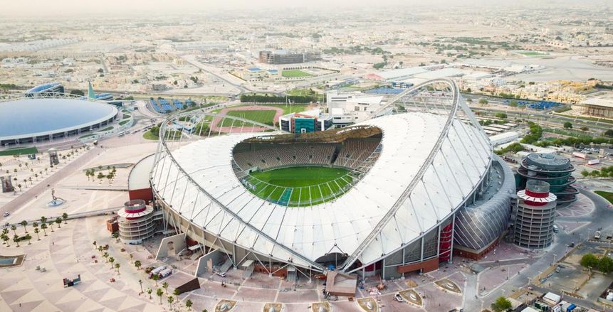 تركيب أولى محطات جودة الهواء لبطولة كأس العالم قطر 2020 «صور»