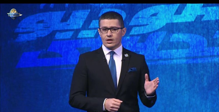 "عفيفي" يشيد بـ"عواد" ويقارنه بتير شتيجن.. والحارس: بس أنا بحب نوير