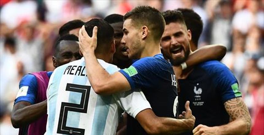 فرنسا تشكو الاتحاد الأرجنتيني لـ فيفا بسبب «هتافات عنصرية»