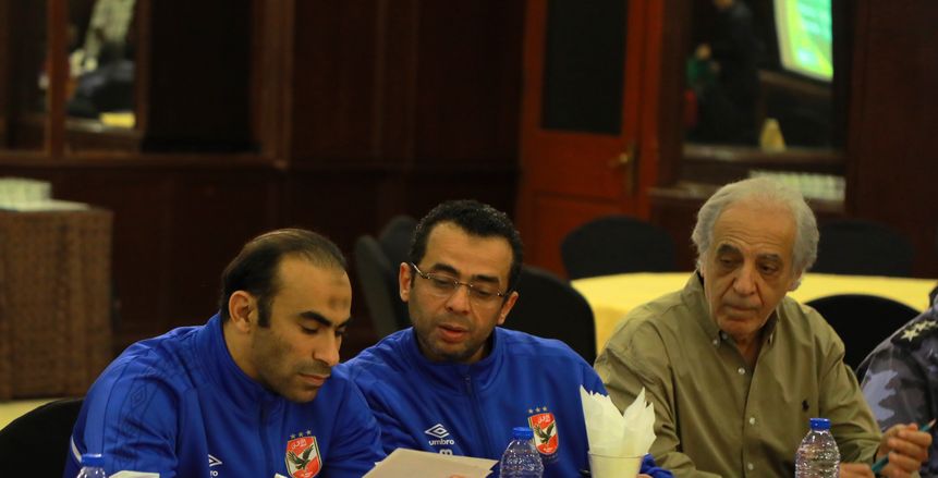 الأهلي بالزي الأحمر في مواجهة الهلال السوداني بدوري الأبطال