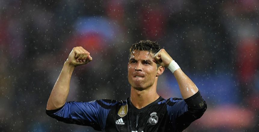 ريال مدريد يوافق على بيع "رونالدو" بـ200 مليون يورو
