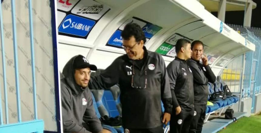 الجنايني يواسي طاهر محمد طاهر بعد استبعاده من "الأولمبي"