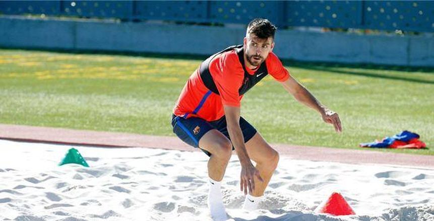 بيكيه يطمأن جمهوره من على "تويتر"