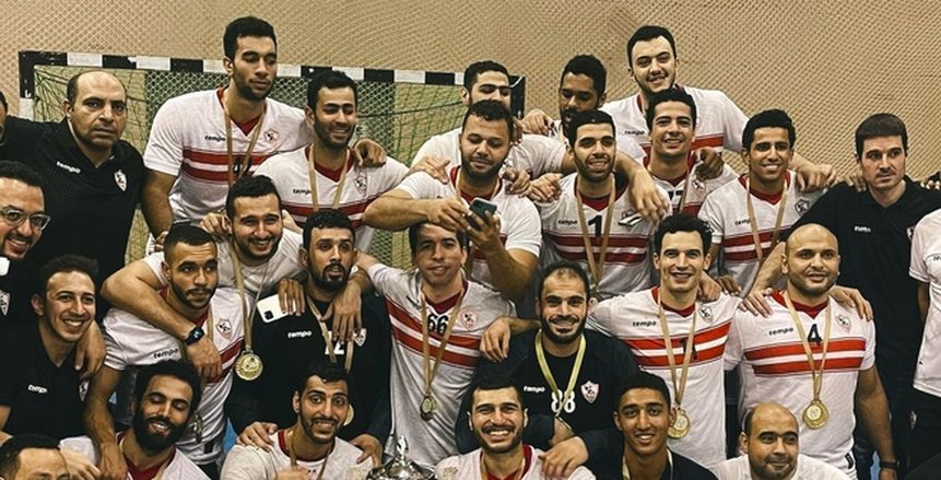 يد الزمالك تحقق الثلاثية وتلاحق المجمع البترولي في ليلة وداع «الدرع»