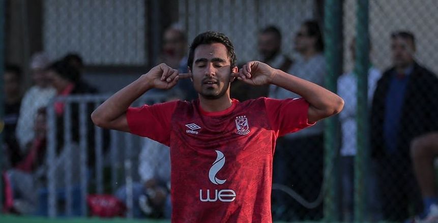 مصدر: محمد فخري على أبواب الرحيل من الأهلي في الانتقالات الصيفية