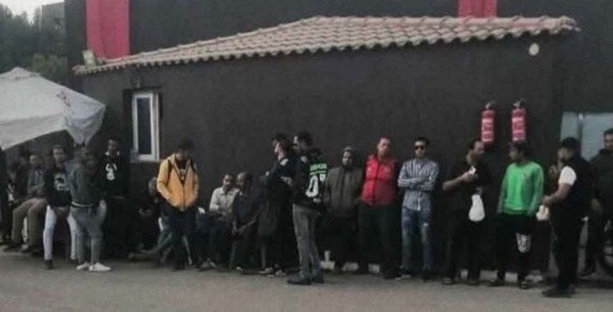 أول تعليق من الأهلي على الوقفة الاحتجاجية للعمال.. وموقف الإدارة