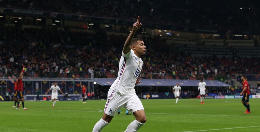 مبابي وفينسيوس يتصدران قائمة أغلى 10 لاعبين في كأس العالم 2022