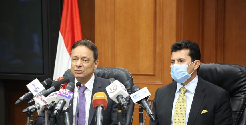 وزير الرياضة يبحث آليات مبادرة "مصر أولا.. لا للتعصب"