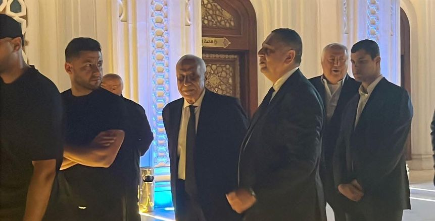 رئيس الزمالك يقدم واجب العزاء في وفاة والدة عمرو الجنايني
