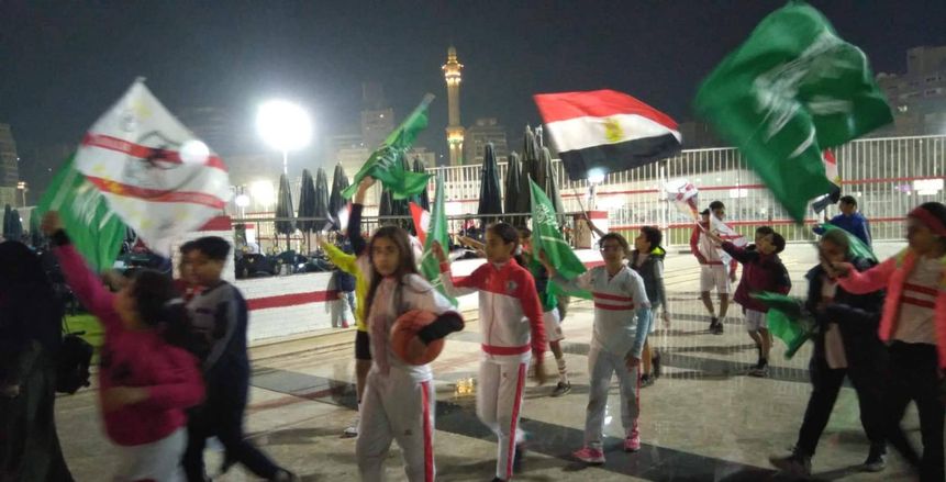 بالصور| اعلام مصر والسعودية في استقبال «تركي أل الشيخ» داخل الزمالك