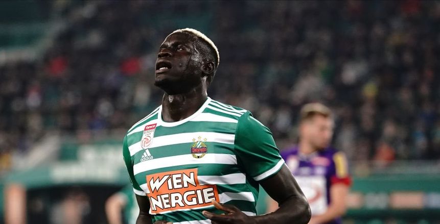 الأهلي يستعين بـ"الفيل الأزرق" للإعلان عن التعاقد مع السنغالي أليو بادجي (فيديو)
