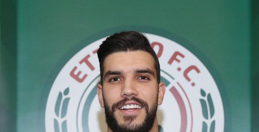 وليد أزارو يقود هجوم الاتفاق أمام الشباب بالدوري السعودي