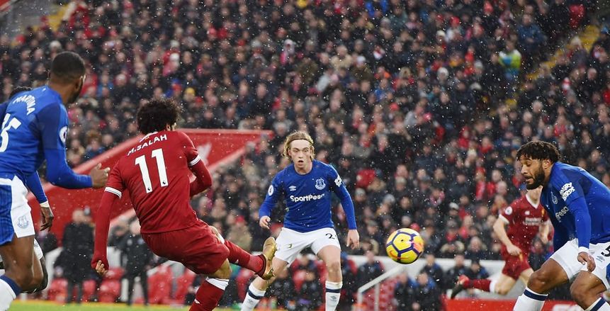5 لقطات لا تنسى لـ محمد صلاح  أمام إيفرتون.. جائزة عالمية وانفراد ضائع