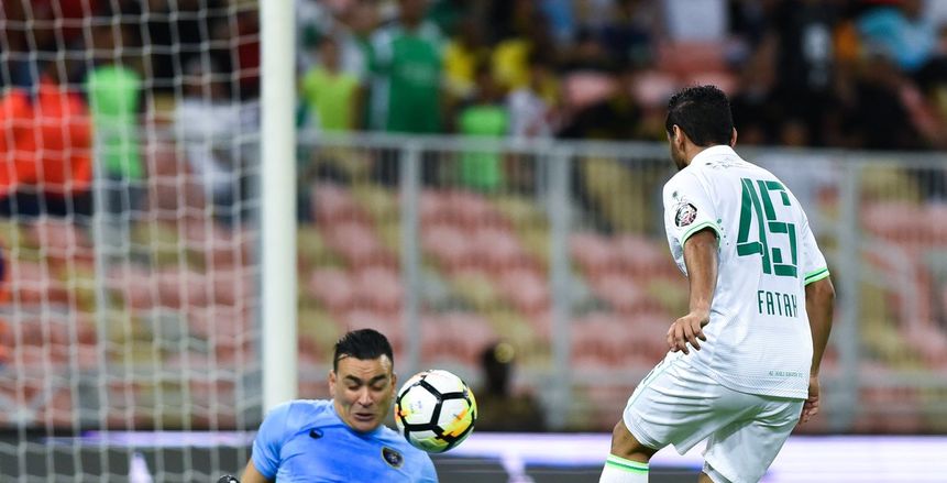 بالفيديو| خطأ فادح من الحضري يكلف التعاون هدفا أمام اتحاد جدة تحت أعين كوبر
