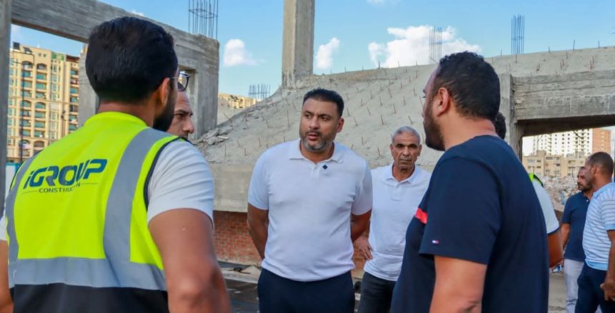 نائب رئيس نادي سموحة يتابع التجهيزات النهائية لبطولة الفروسية 2025