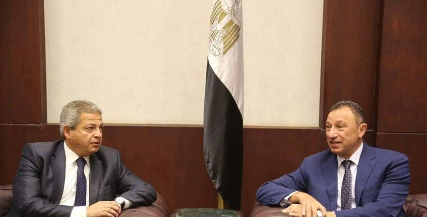 وزير الرياضة يستقبل رئيس النادى الأهلى