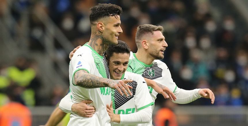 إنتر ميلان يسقط على ملعبه أمام ساسولو ويفرط في صدراة الدوري الإيطالي