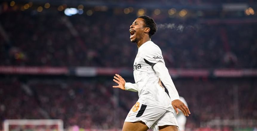 بايرن ميونخ يودع الكأس على يد ليفركوزن.. وطرد نوير للمرة الأولى بمسيرته