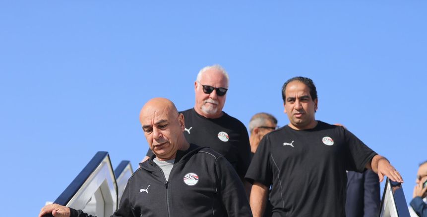 وصول بعثة منتخب مصر إلى القاهرة بعد الفوز على بوتسوانا
