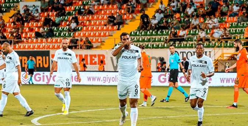 أحمد ياسر ريان يقود هجوم ألتاي أمام بشكتاش في كأس تركيا