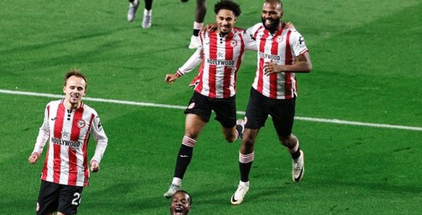 برينتفورد يتفوق على ليفربول 2-1 في الشوط الأول