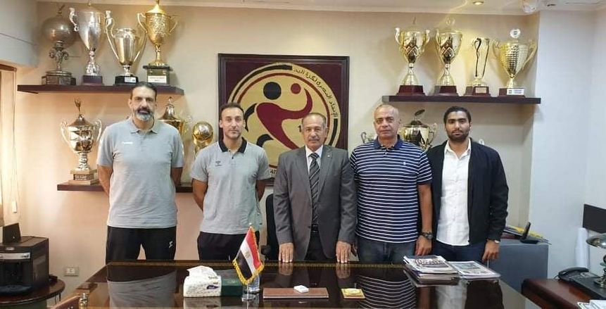 باروندو وجارابايا يوقعان عقديهما لتدريب منتخب مصر لكرة اليد
