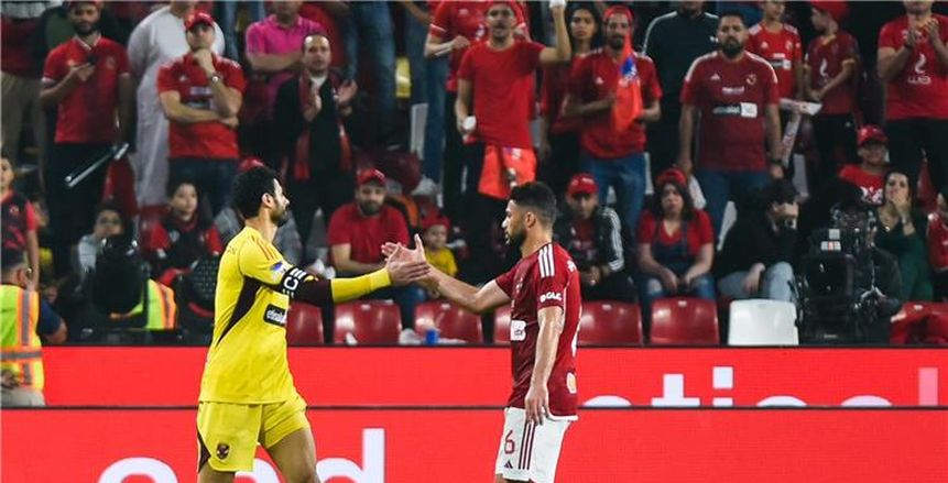 المحمودي يكشف كواليس ما دار بين الشناوي وياسر إبراهيم في لقطة هدف شبيبة القبائل