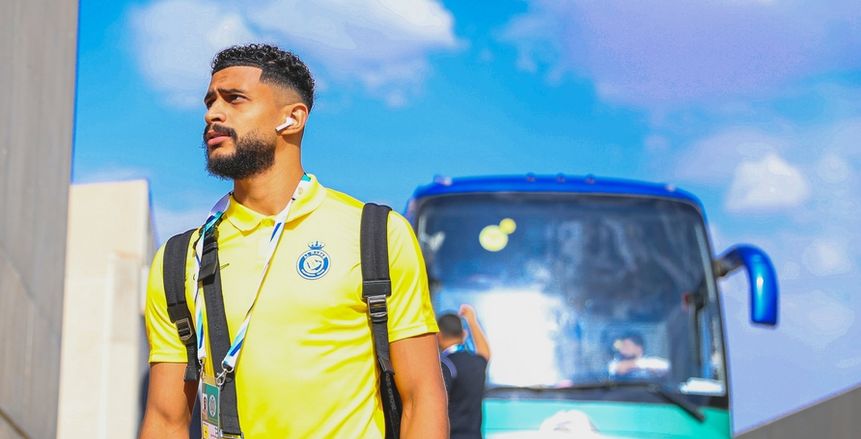 طرد عبدالإله العمري لاعب النصر وإلغاء ركلة جزاء للهلال بقرار «الفار»