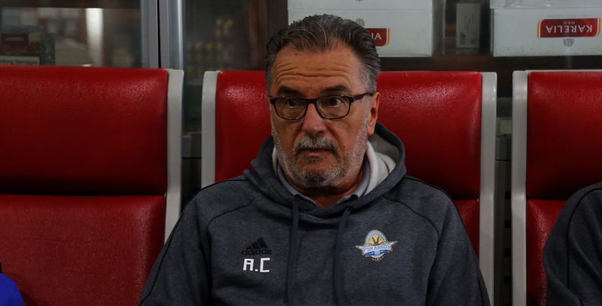 مدرب بيراميدز يتابع تدريبات لاعبيه في المنزل