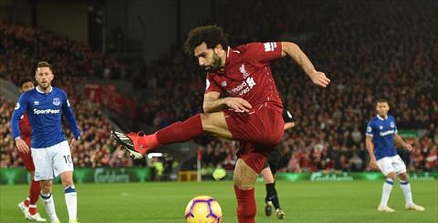 لاعبو ليفربول يرفضون هدايا «صلاح» في شوط أول سلبي أمام إيفرتون