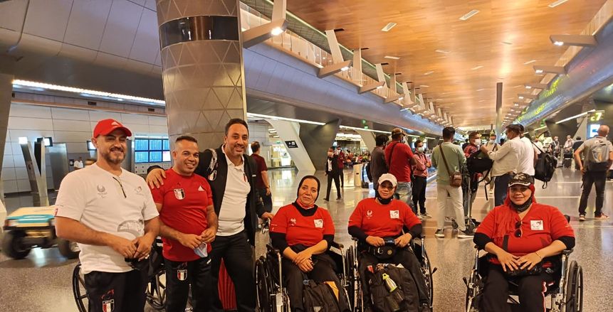 البعثة البارالمبية تصل الدوحة.. ووداع وزير الرياضة يشعل حماس الأبطال