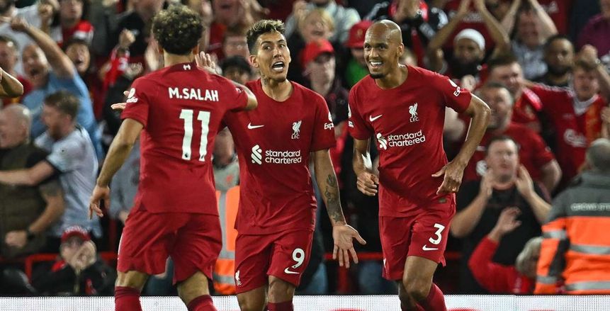 جاري نيفيل يتوقع مركز ليفربول في نهاية الدوري الإنجليزي.. «لن يبتعد»