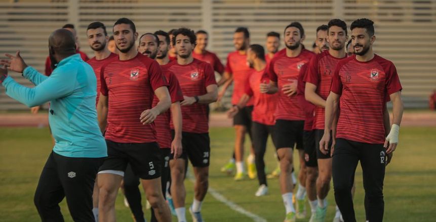 أزمة في دفاع ووسط الأهلي قبل مواجهة إنبي بالدوري