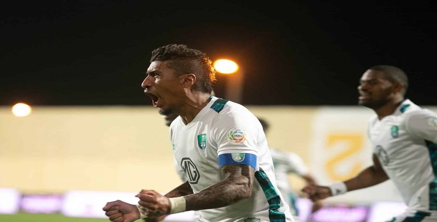 رئيس الأهلي السعودي ينتقد ردود الفعل الغاضبة بعد فسخ التعاقد مع باولينيو