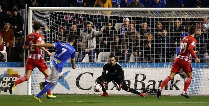 كوستا وجريزمان يقودان هجوم اتليتكو مدريد أمام اشبيلية
