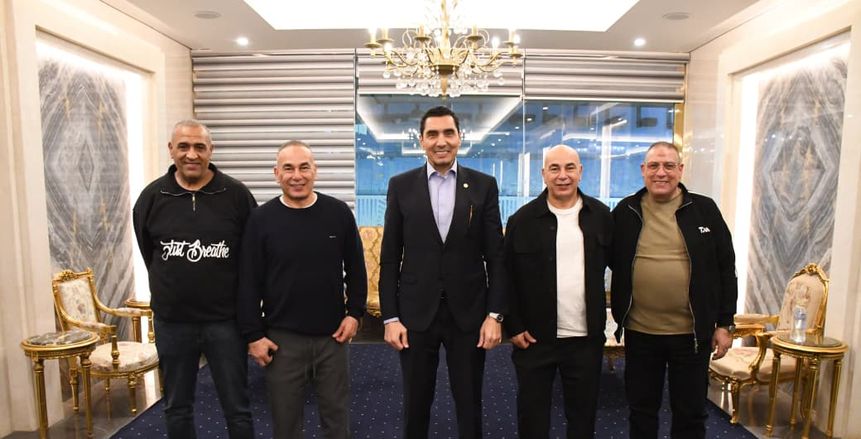 وزير الرياضة وأبو ريدة يدعمان بعثة منتخب الناشئين قبل مواجهة تونس