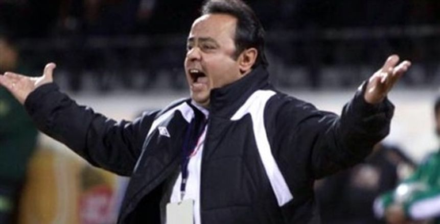طارق يحيى يحمّل الحضور الجماهيرى مسئولية خروج فريق الزمالك عن التركيز