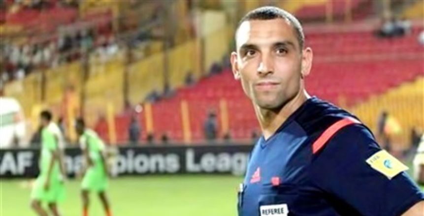 الحكم محمود بسيوني يقود لقاء الزمالك وأسوان.. والعمراوي لـ«الفيديو»