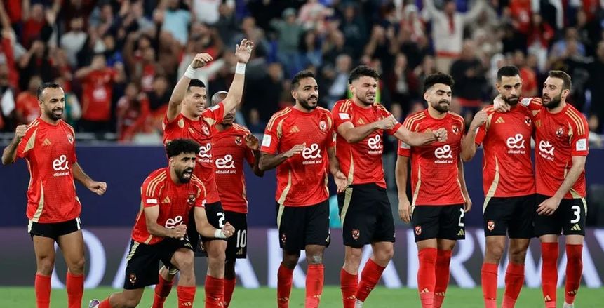 مايفوتكش| «كوبري» الأهلي مع نجم بيراميدز ومفاجأة لأكرم توفيق قبل رحيله