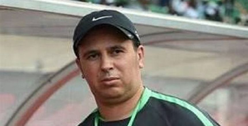 مدرب نيجيريا سابقا: البرازيل والأرجنتين الأقرب للفوز بكأس العالم 2022